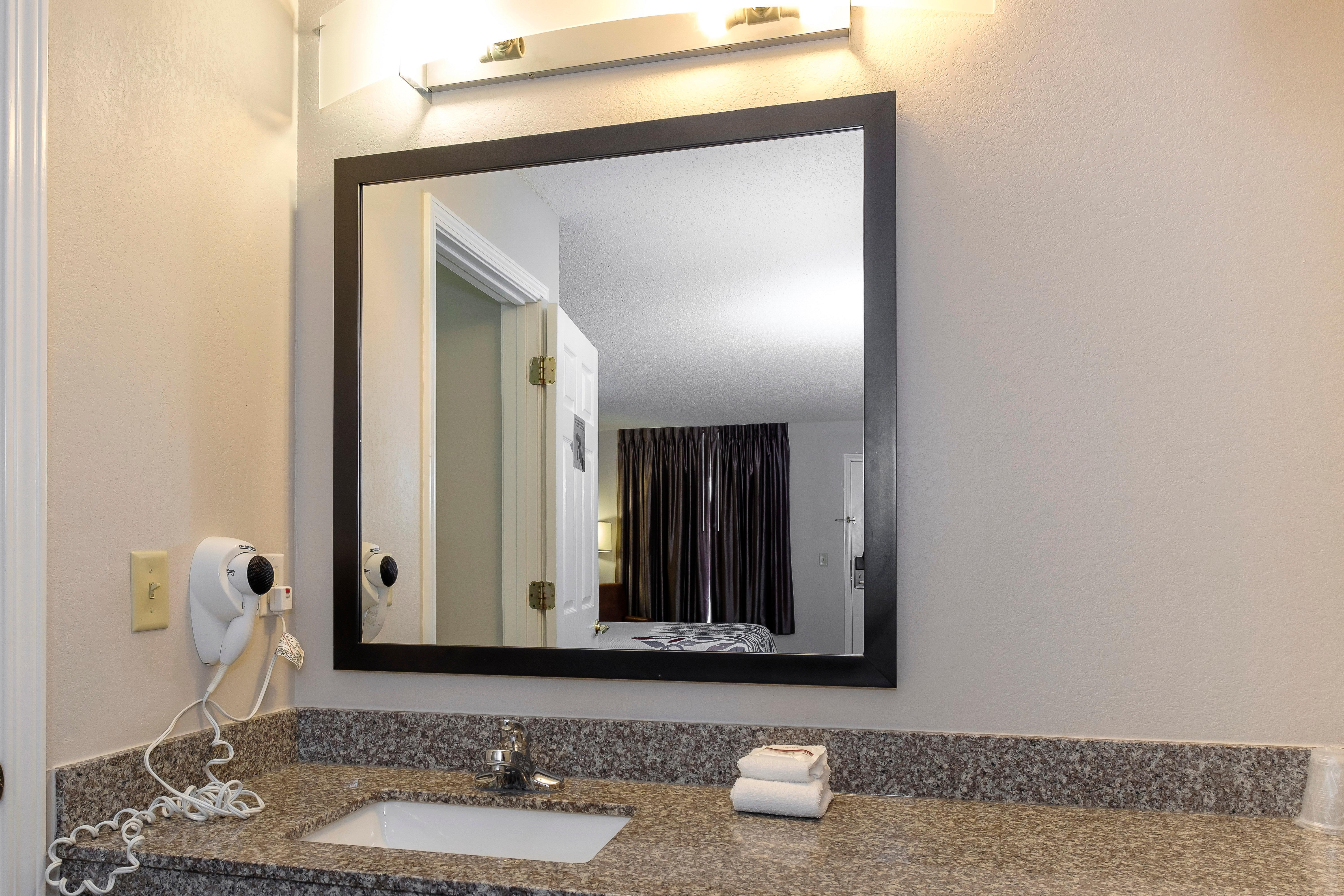 Red Roof Inn Defuniak Springs Bagian luar foto
