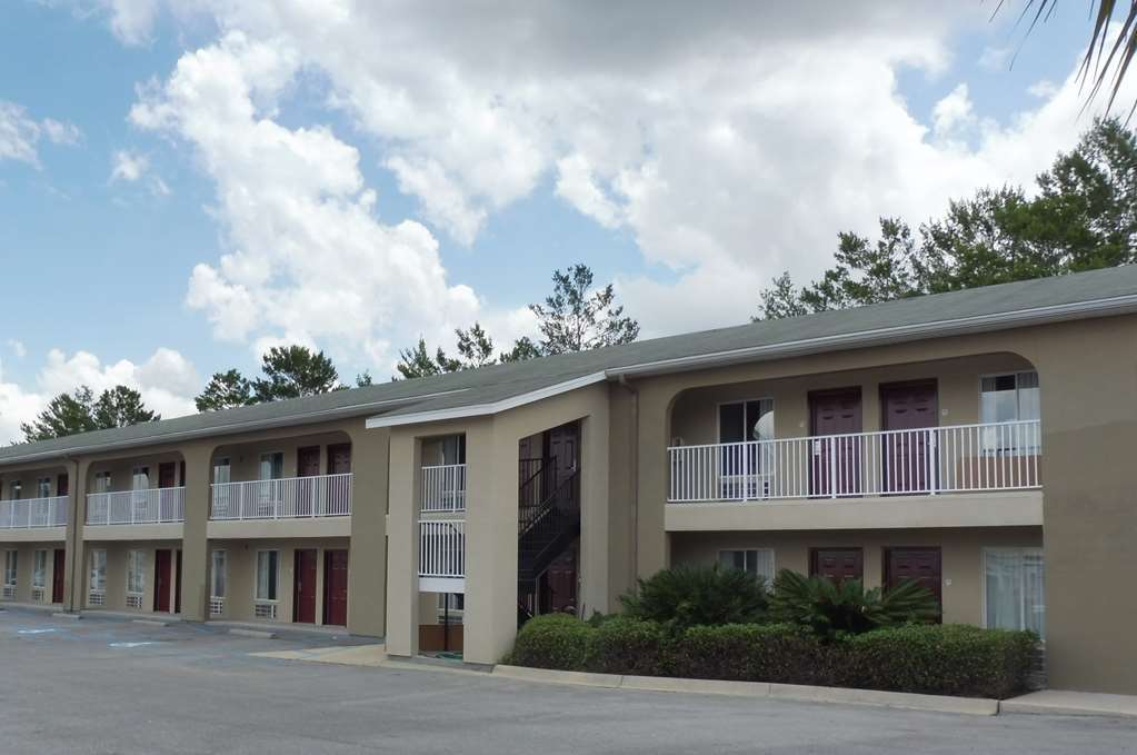 Red Roof Inn Defuniak Springs Bagian luar foto